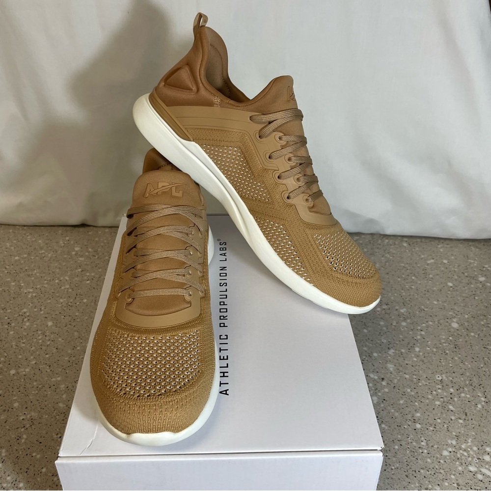 New Men’s APL TechLoom Tracer Size 11.5 Athletic Propulsion Labs in Tan / Ivory